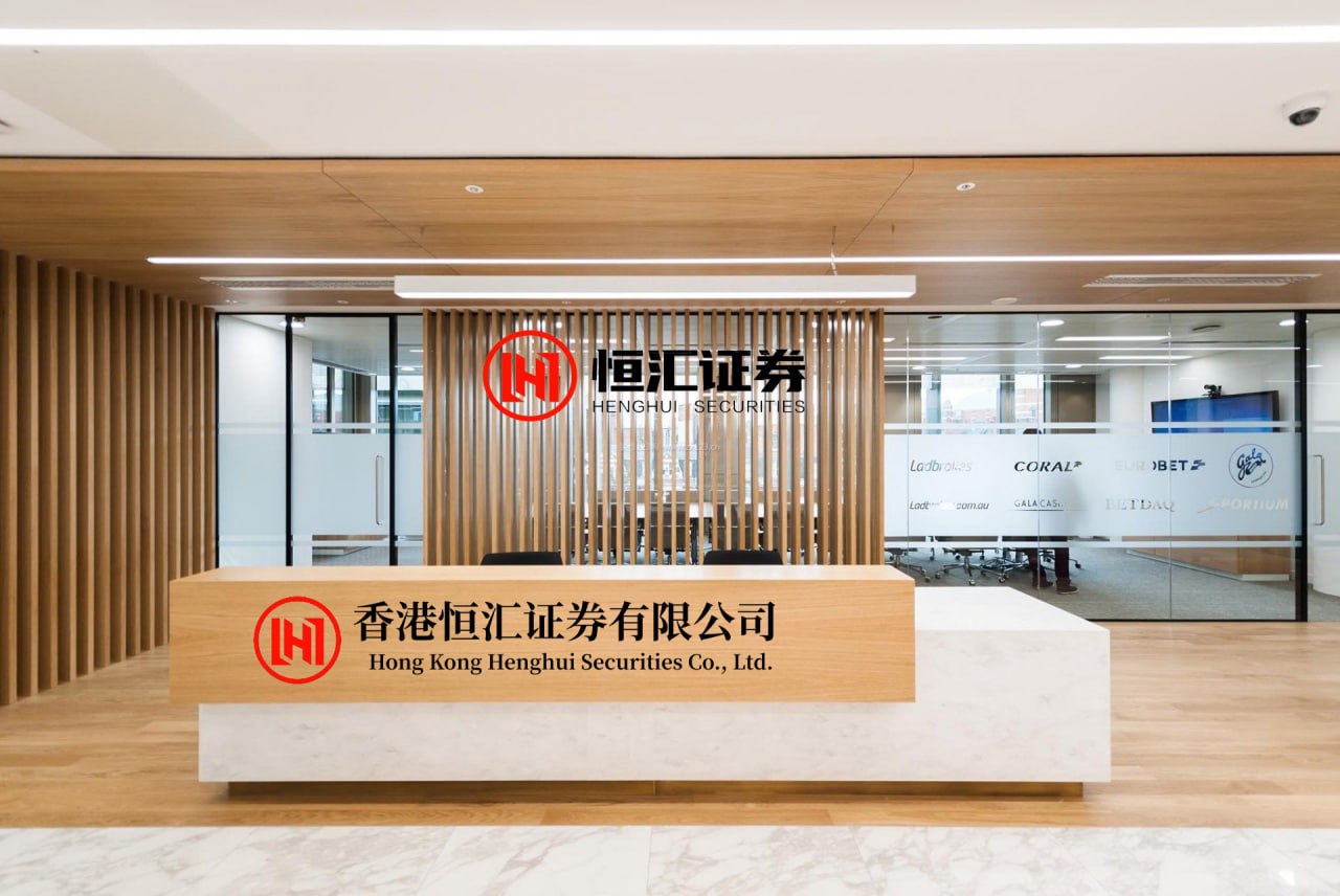 峪科配资 你的小拇指还好吗？还在用它作“手机支架”......快改！